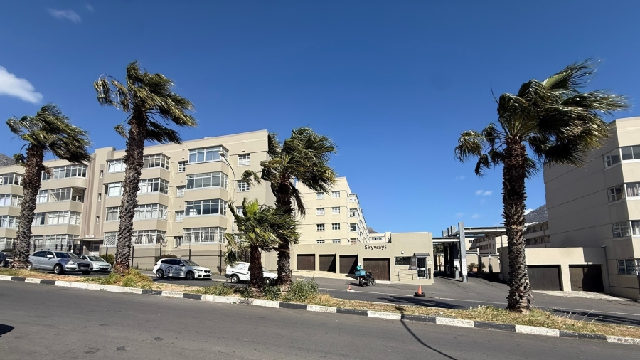 To Let 3 Bedroom Property for Rent in Zonnebloem Western Cape
